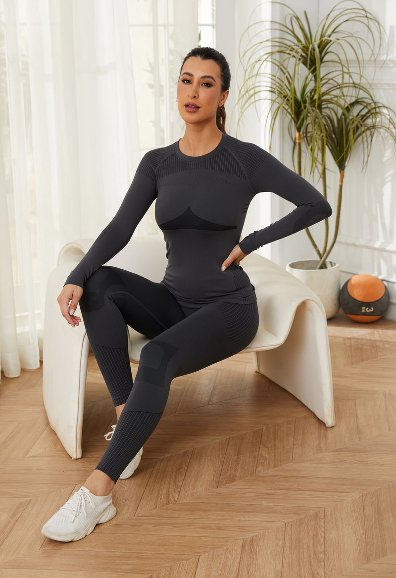 Women Seamless Thermal Underwear Set, Long Johns Warm Base Layer Top & Bottom, Functional Winter Warm Clothes for Ski, Snow Sports & Cold Weather