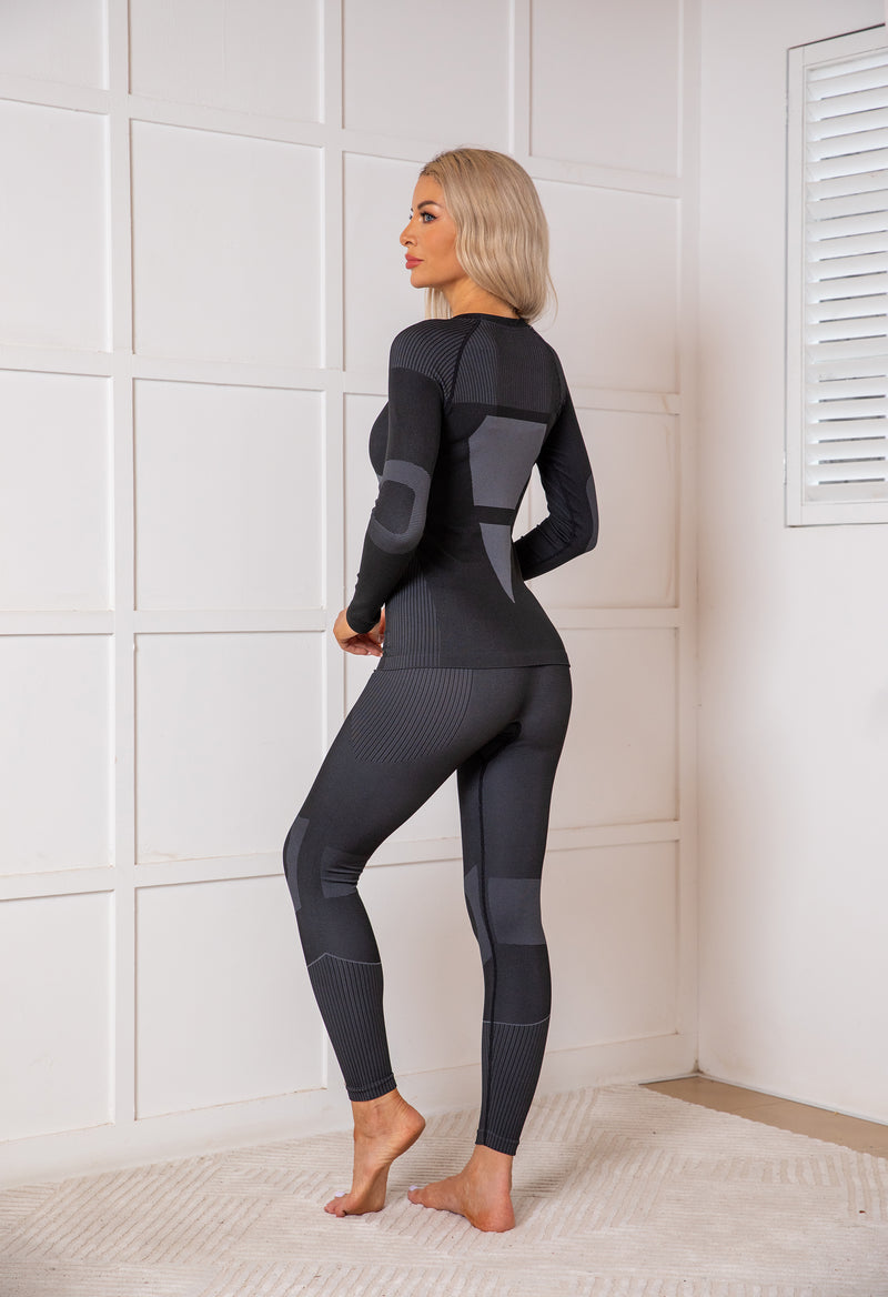 Women Seamless Thermal Underwear Set, Long Johns Warm Base Layer Top & Bottom, Functional Winter Warm Clothes for Ski, Snow Sports & Cold Weather