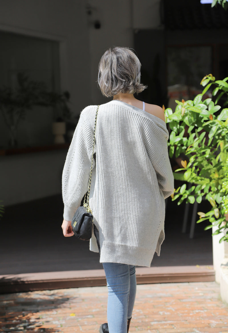 Women's Loose Knitted Cardigan Long Sleeve V-Neck Button Front Solid Color Sweater